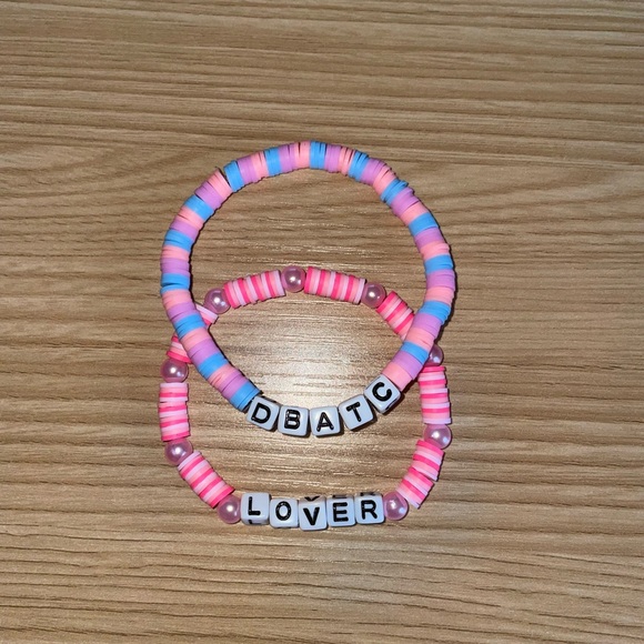 Taylor Swift Friendship Bracelets Eras tour - Picture 2 of 3